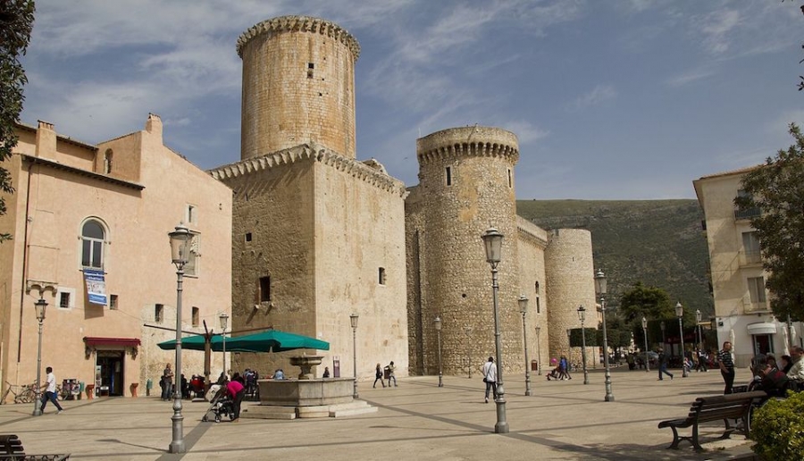 Fondi (LT)